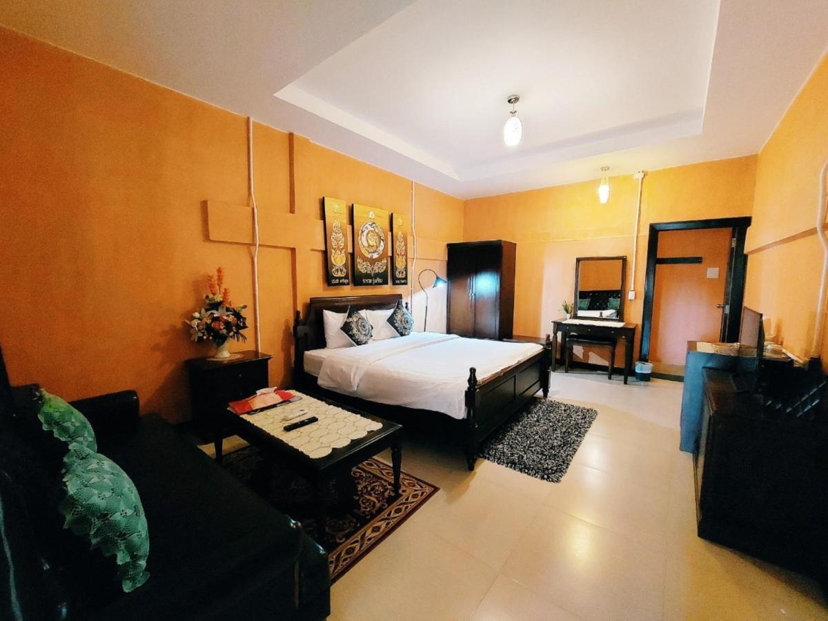 Retro Box Hotel Chumpon Extérieur photo